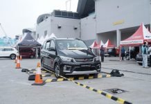 AREA TEST DRIVE MENCURI PERHATIAN PENGUNJUNG GIIAS 2017