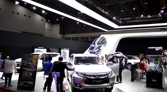 Capai Target Penjualan di IIMS 2018, Mitsubishi Raih Penghargaan Bergengsi