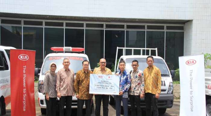 Kia Memberikan Donasi Melalui Palang Merah Indonesia Dalam Usaha Pemulihan Pasca Gempa dan Tsunami Palu