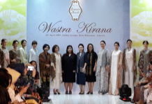 Wasta Kirana Dalam Fashion Show Batik Danar Hadi