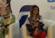 Nirina Zubir Cabut Empat Gigi!
