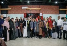 18 Disainer Indonesia Di “LA MODE” Sur La Seine à Paris