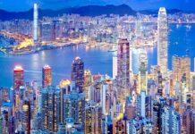 Hong Kong Sambut 2022 dengan Keindahan Seni di Victoria Harbour