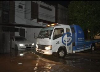 Cuaca Esktrem Melanda Perhatikan Berkendara Agar Tetap Aman