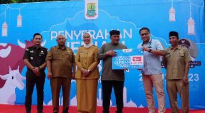 Daihatsu Berbagi hewan kurban Di Hari Raya Idul Adha