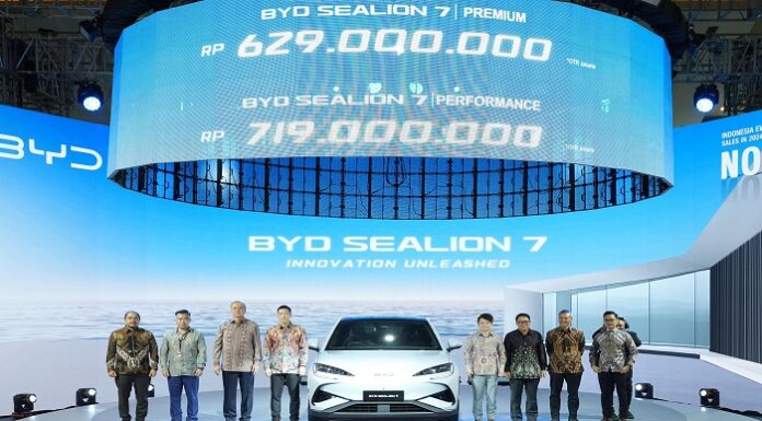 BYD Sealion 7 Resmi Diluncurkan di IIMS 2025