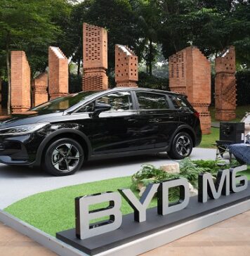 BYD M6 DM Resmi Meluncur, Harga Mulai Rp298 Juta BYD