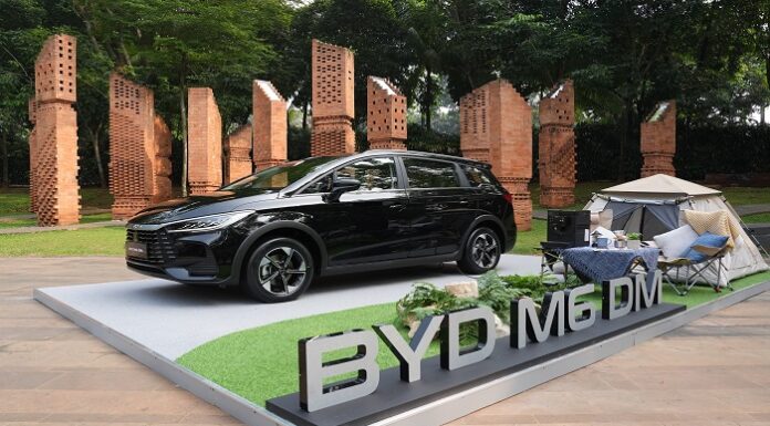 BYD M6 DM Resmi Meluncur, Harga Mulai Rp298 Juta BYD