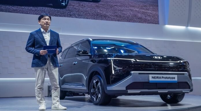 Hyundai Turunkan Harga STARGAZER Cartenz Mulai Rp241 Juta di GIIAS 2026 Hyundai