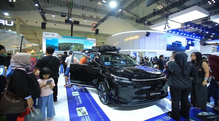 DFSK E5 Plus Tarik Ribuan Pengunjung GIIAS 2026 Menuju Premium DFSK