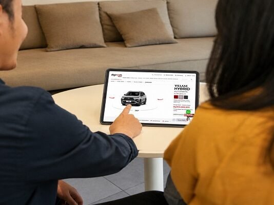 7 Tips Gen Z Pilih Mobil Hybrid Toyota, Jangan Cuma Lihat Cicilan